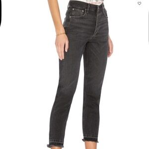 AGOLDE Jamie Straight High Rise Raw Hem Jeans In Void Washed Black
Size 28